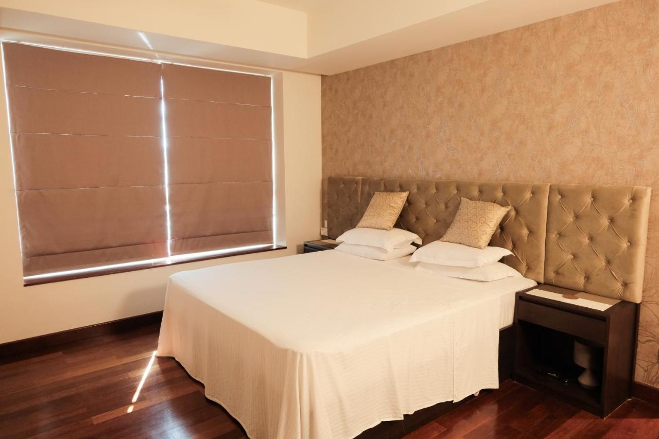 Brand New Water Front Luxury Cinnamon Suites Apartment In Heart Of Colombo City 外观 照片