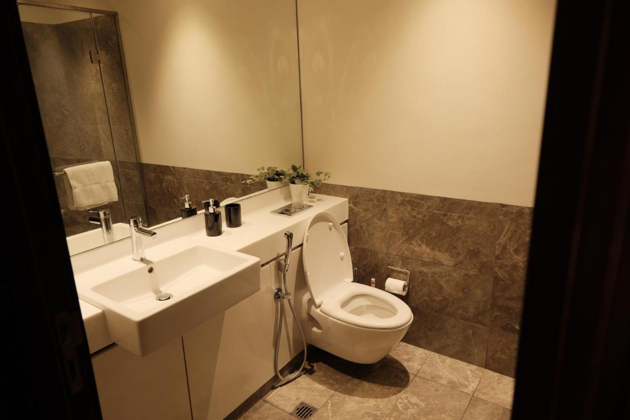 Brand New Water Front Luxury Cinnamon Suites Apartment In Heart Of Colombo City 外观 照片