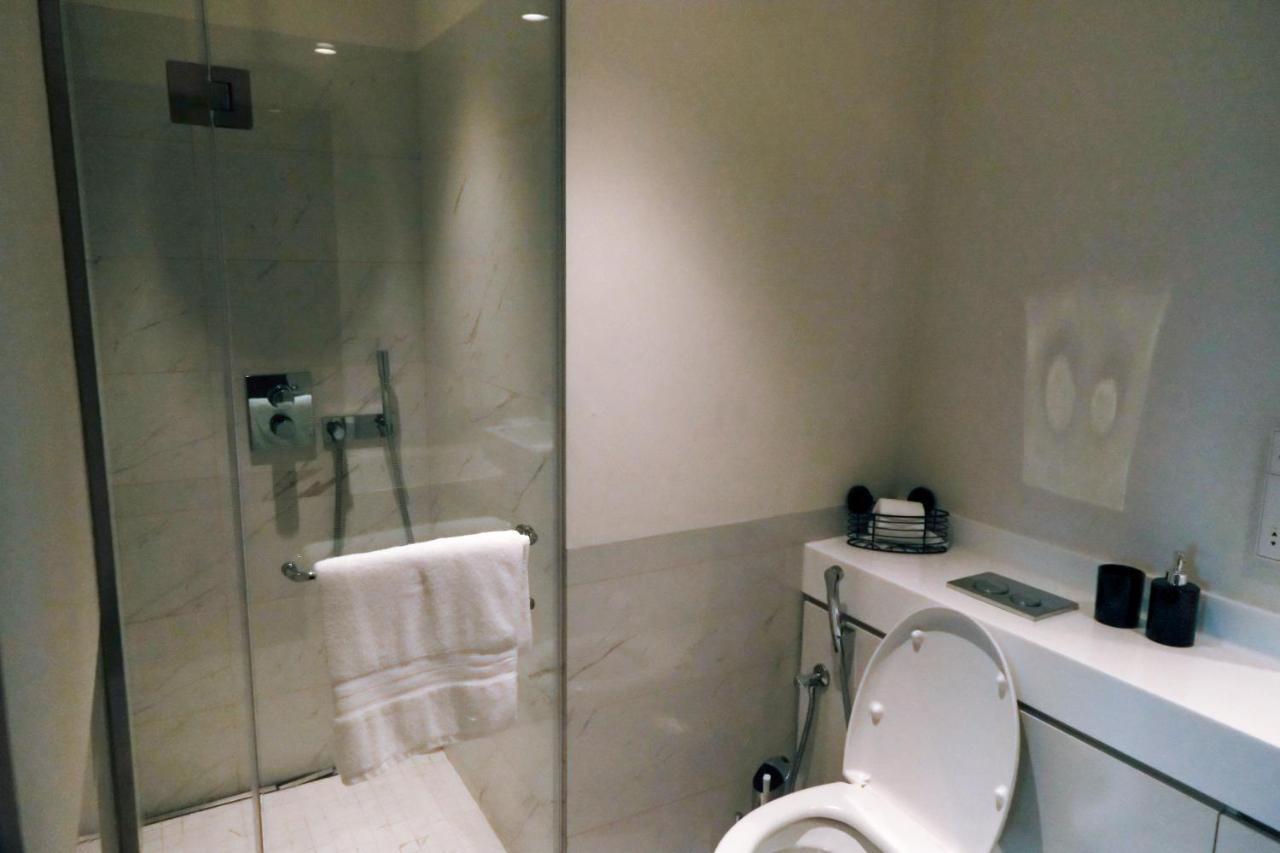 Brand New Water Front Luxury Cinnamon Suites Apartment In Heart Of Colombo City 外观 照片