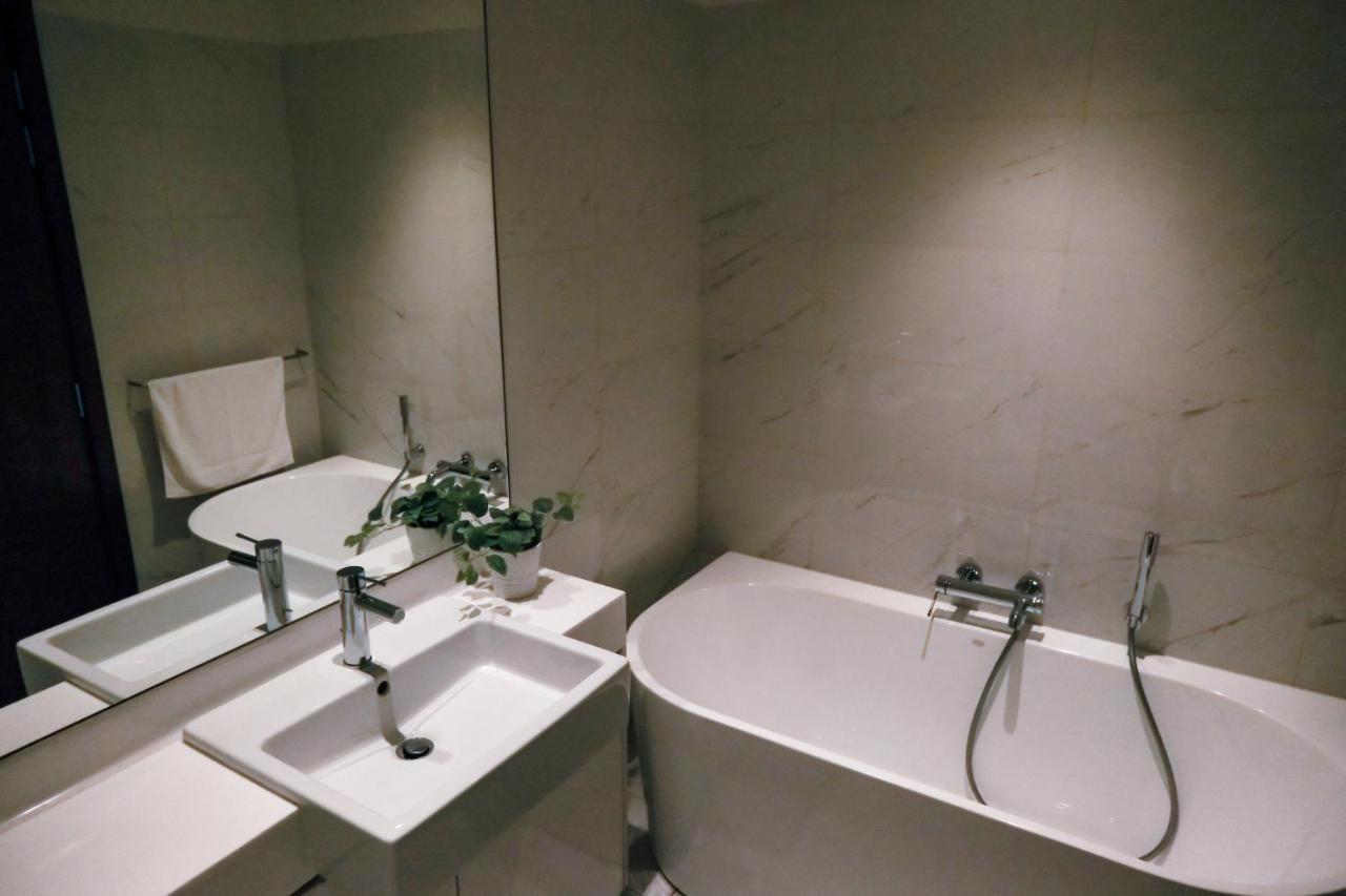 Brand New Water Front Luxury Cinnamon Suites Apartment In Heart Of Colombo City 外观 照片