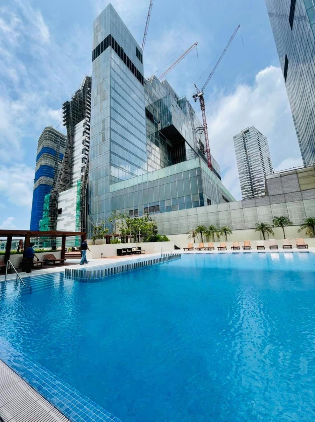 Brand New Water Front Luxury Cinnamon Suites Apartment In Heart Of Colombo City 外观 照片